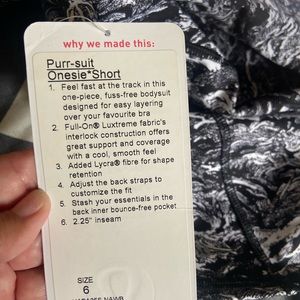 One piece suit Lululemon, never worn